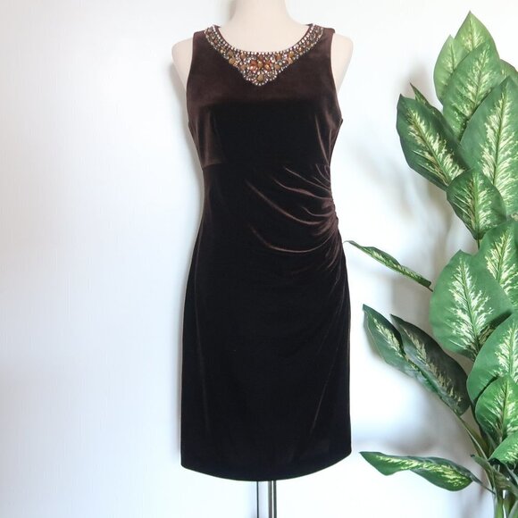 Eliza J. Brown Velvet Rhinestone / Gem Embellished Ruched Sheath Dress Size 8 - Picture 11 of 13